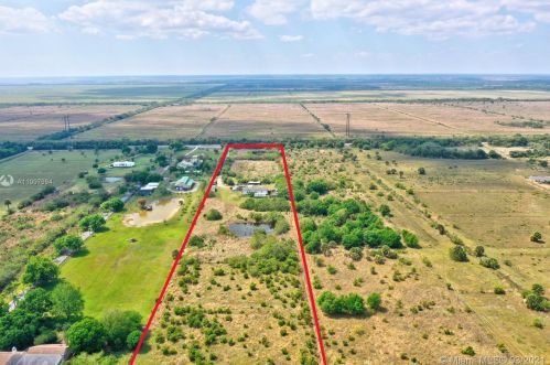 9280 Carlton Rd, Fort Pierce, FL 34987-3229