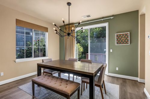 2024 Cooper Dr, Santa Rosa CA  95404-5682 exterior