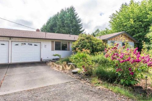 36391 Leslie Ln, Scio, OR 97374-9719