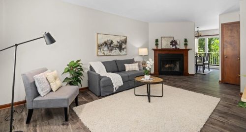 6816 Park Ridge Dr, Madison, WI 53719-2220