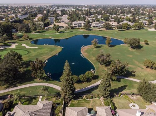 10008 Cinderella Ave, Bakersfield, CA 93311-2993