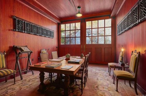 18 Patterson Brook Rd, Tuxedo Park NY  10987-4121 exterior