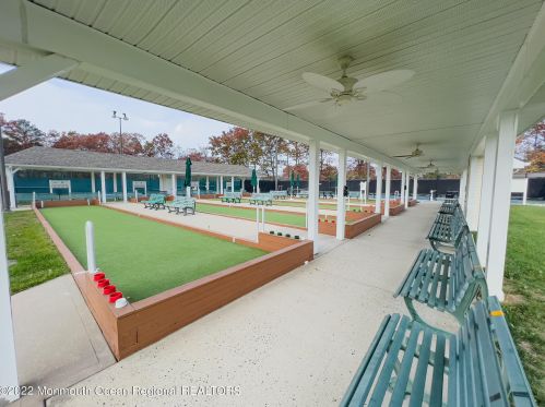 36 Winding River Rd, Lakewood NJ  08701-5733 exterior