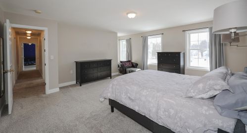 39 Bradford Cir, Hillsboro NH  03244-4864 exterior