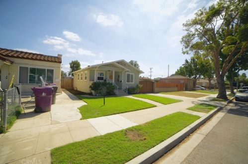 5916 Olive Ave, Long Beach, CA 90805-3517