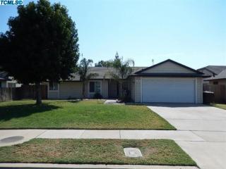1228 Brentwood St, Tulare, CA 93274-7318