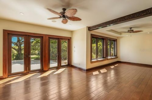 2718 Casey Ky Rd, Nokomis FL  34275-3306 exterior