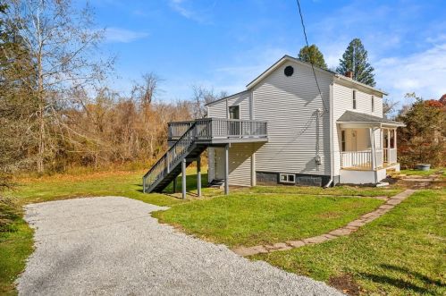 199 Scotch Hill Rd, Noblestown, PA 15071-2006