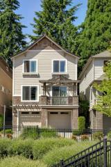 6857 156th Pl, Redmond WA  98052-7529 exterior