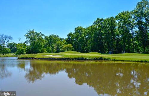 43527 Butler Pl, Leesburg VA 20176-7428 exterior