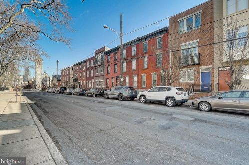 2417 Grays Ferry Ave, Philadelphia PA  19146-2450 exterior