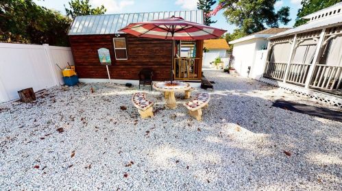 861 Avenue H, Winter Haven FL  33881-4252 exterior
