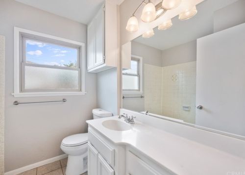 802 Avenue, Lancaster CA 93536 exterior