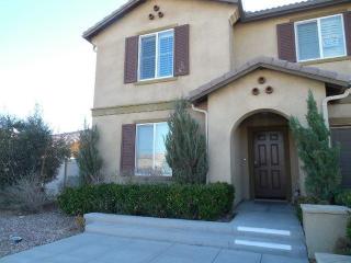 16029 Papago Pl, Victorville, CA 92394-6404
