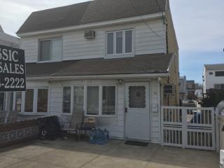 2030 74th St, Brooklyn, NY 11204-5918