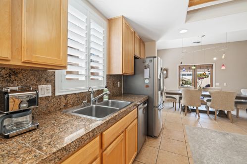 54560 Avenida Madero, La Quinta CA  92253-3725 exterior