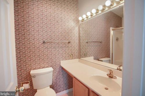 9 Pheasant St, Navy Sup Dpt PA  17050-3145 exterior