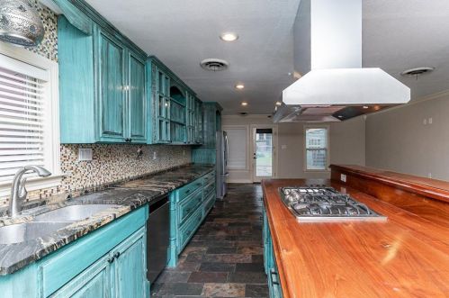 4604 Calmont Ave, Fort Worth, TX 76107-5422