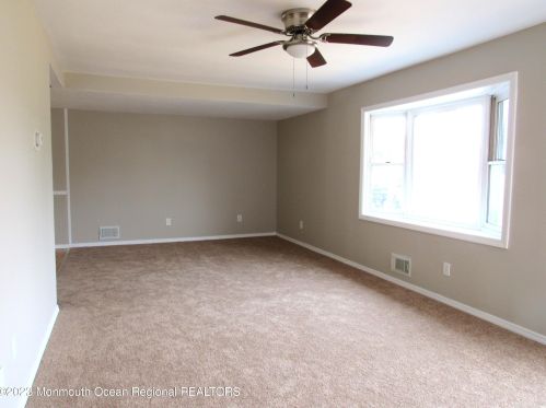 281 Leswing Dr, Bricktown, NJ 08723-6870
