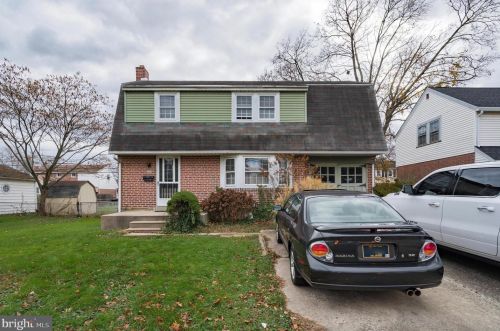 1226 Macdade Blvd, Woodlyn, PA 19094-1323
