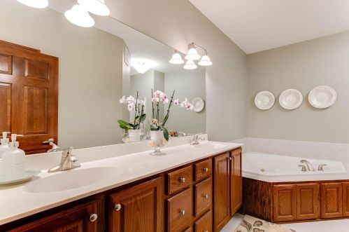 8958 Coffman Path, South Saint Paul MN  55076-3396 exterior
