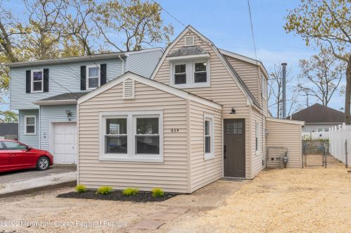 839 Lynnwood Ave, Bricktown NJ  08723-5253 exterior