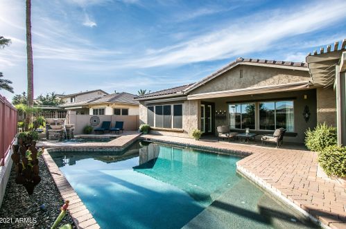 3523 Sports Dr, Gilbert AZ 85298-4077 exterior