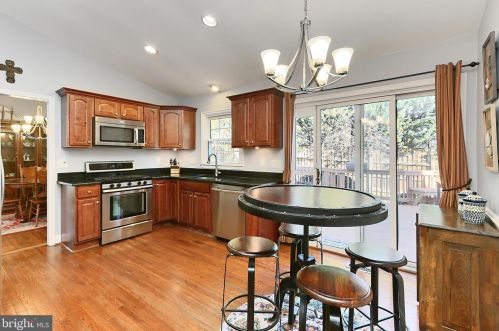 5424 Rilian Ct, Springfield VA  22015-2171 exterior