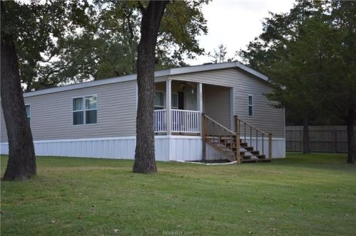 302 Glennwood Cir, Somerville, TX 77879-3639
