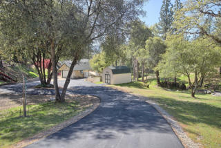 52040 Echo Valley View Ct, Oakhurst, CA 93644-9041