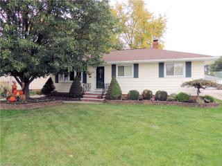 11795 Kader Dr, Cleveland, OH 44130-7256