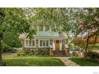 456 Hope St, Stamford CT  06907-2509 exterior