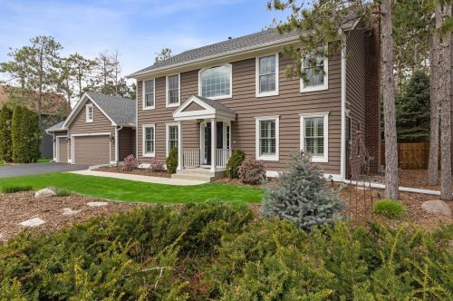 8200 Emerald Ln, Saint Paul, MN 55125-3325