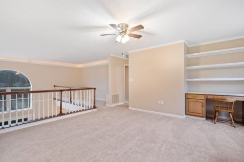 7001 Clubview Dr, Bridgeville PA  15017-1097 exterior