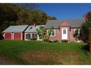 131 Spring Rd, Tunbridge, VT 05077-9615