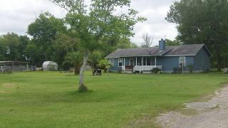 5035 Farmer Rd, Alvin, TX 77511-8411