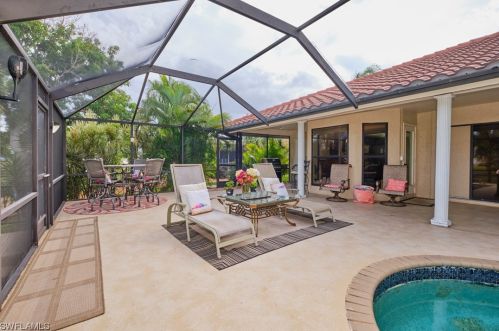 1429 23rd Ter, Cape Coral FL  33909-4402 exterior