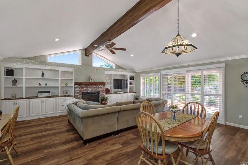 1505 Dudley Pl, Santa Rosa CA  95401-4525 exterior