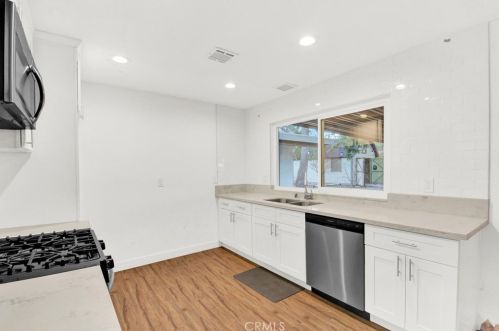 762 Peach St, San Jacinto CA  92583-2804 exterior