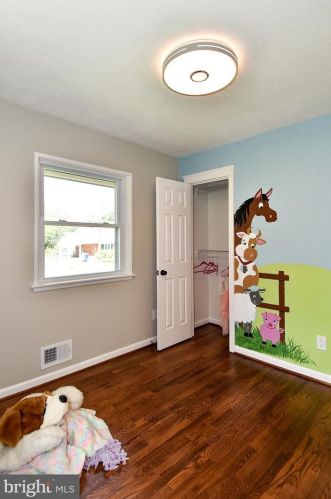 8913 Lagrange St, Lorton VA  22079-1626 exterior