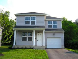 113 Shore Dr, Monmouth Hills, NJ 07732-1652