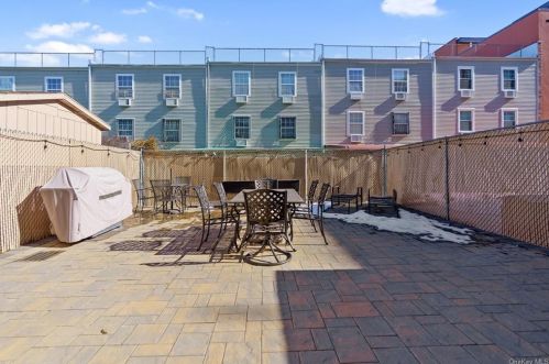 1310 Hoe Ave, Bronx NY  10460-5607 exterior