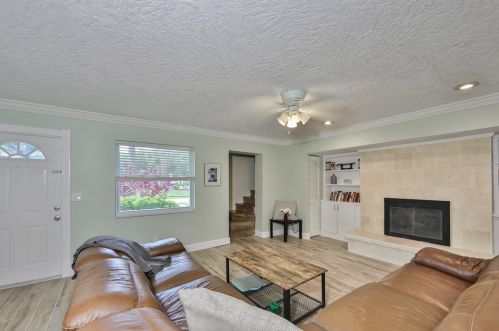 1851 Massachusetts Ave, Saint Petersburg, FL 33703-4318