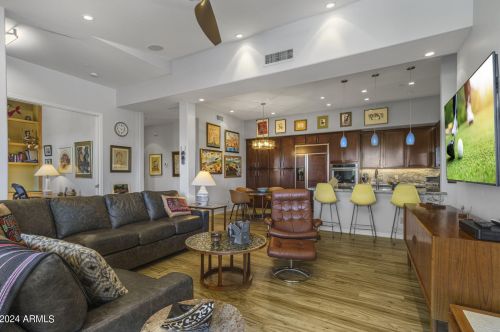 16210 Links Dr, Scottsdale, AZ 85268-6672