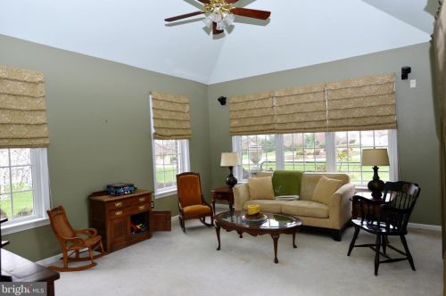 3002 Ridgeview Dr, Molino PA  17961-2338 exterior