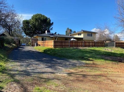 11 Glen Cir, Oroville CA  95966-9250 exterior