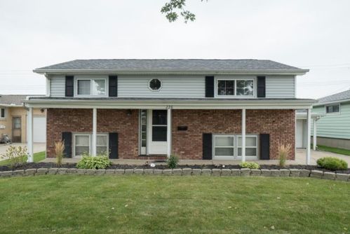 226 Temple Dr, Buffalo, NY 14225-5238