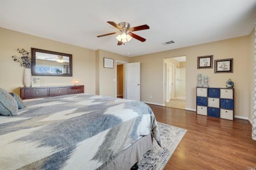 336 Tilden Cir, Vacaville CA  95688-9485 exterior