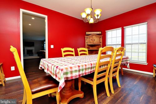 164 Pebble Beach Dr, Charles Town WV  25414-4074 exterior