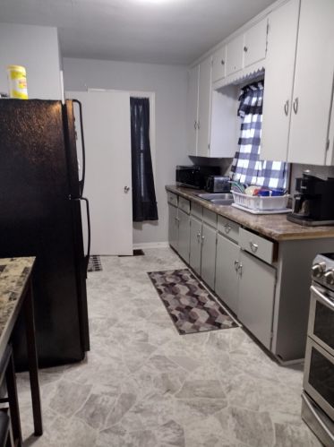 919 Uncapher Ave, Marion OH  43302-7148 exterior